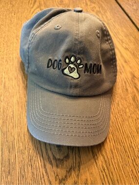 Dog Mom Embroidered Baseball Cap - Gray
